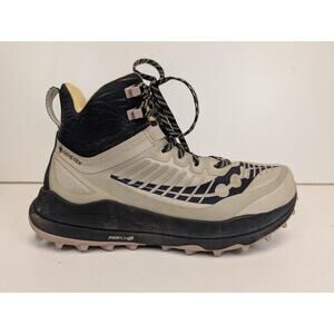 Saucony Ultra Ridge Gore-Tex Mid Dust Black Women's size 6.5